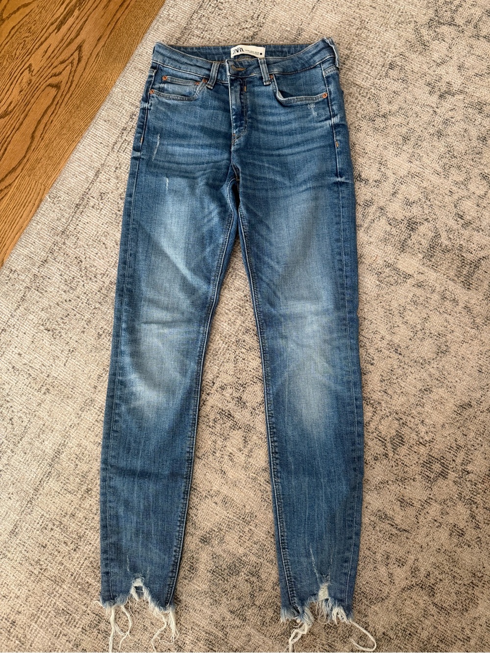 Zara Skinny Faded Blue Distressed Hem Jeans